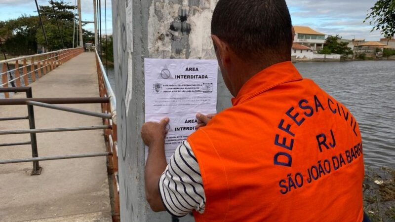 Passarela sobre a lagoa de Grussaí é interditada