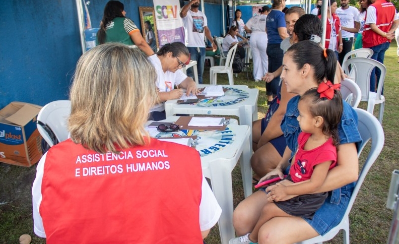 Caravana da Cidadania leva serviços públicos e atividades culturais e Vila Abreu
