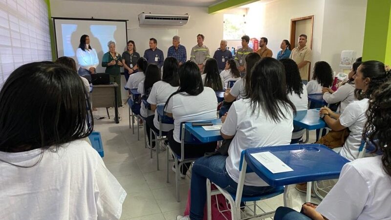 Curso formador de operadoras portuárias é iniciado em SJB