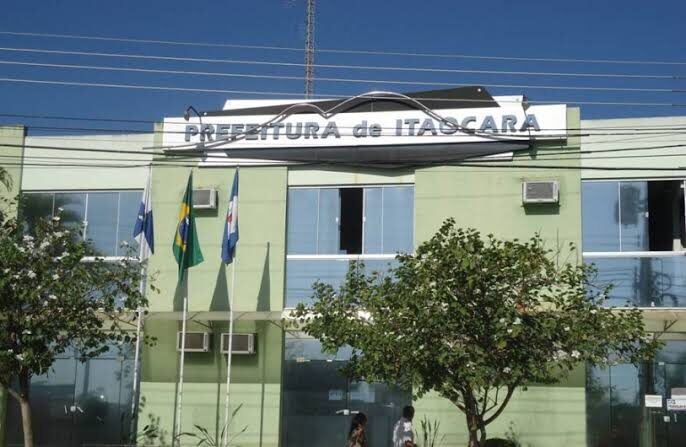 Fornecedores e funcionários da Prefeitura de Itaocara ficam sem pagamento