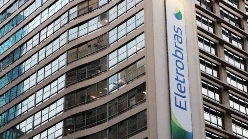 Após privatização, ações da Eletrobrás caem 8,5% em 1 ano