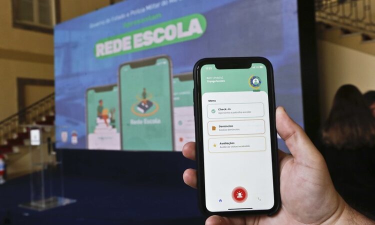 Governo do Rio lança aplicativo que aciona polícia em caso de ocorrências nas escolas