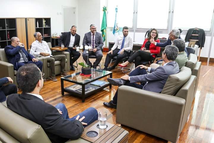 Rodrigo Bacellar se reúne com presidentes das Câmaras Municipais do Norte e Noroeste