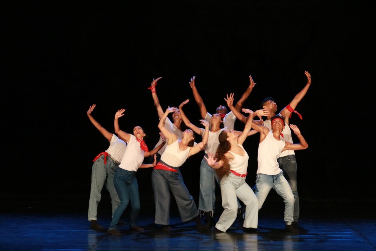 Espetáculo de dança baseado na obra de Cazuza em cartaz no Teatro Firjan Sesi Campos
