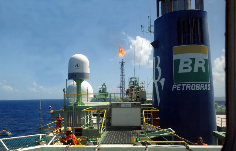 Petrobras registra novo recorde trimestral de produção no pré-sal