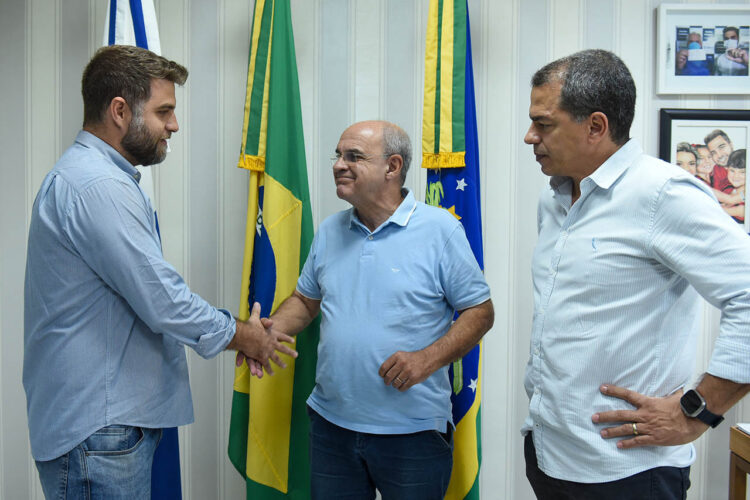 Prefeito de Campos debate desenvolvimento regional com o deputado Bandeira de Melo