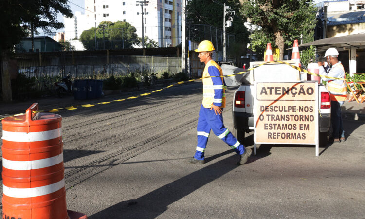 Prefeitura de Campos atende solicitação de empresários e inicia obras na Formosa