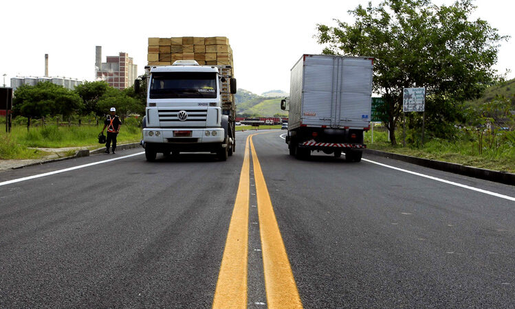 Roubos de carga caem pela metade no estado do Rio em agosto