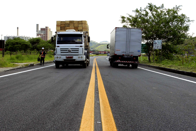 Roubos de carga caem pela metade no estado do Rio em agosto