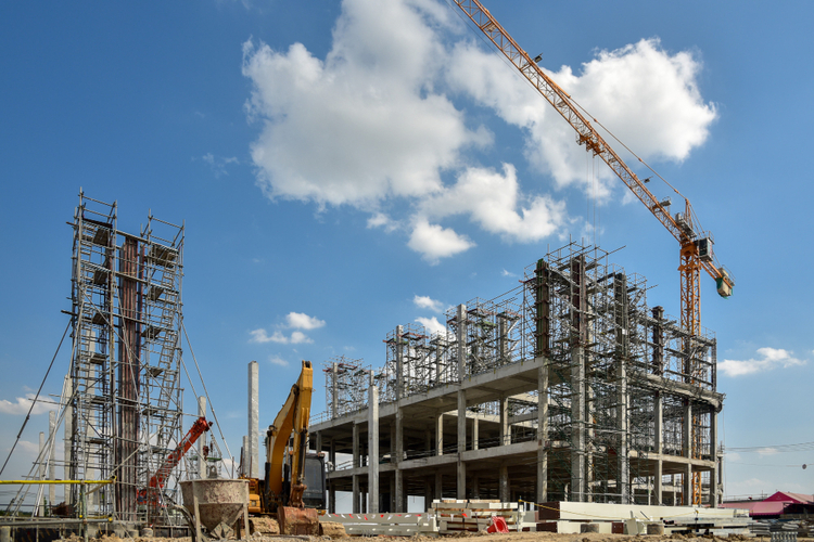 Construção movimentará quase R$ 800 bilhões na economia brasileira até 2026, aponta Firjan