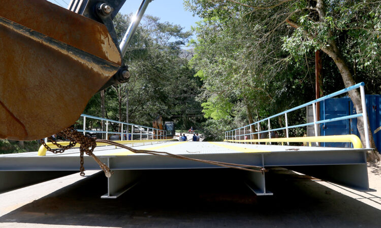 Macaé: Ponte de madeira no Sana será substituída por uma estrutura metálica