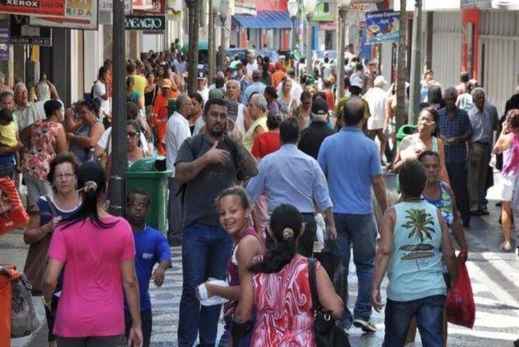 Mais de 30 mil consumidores estão com o CPF negativado em Campos; dívida passa de R$ 50 milhões, diz CDL