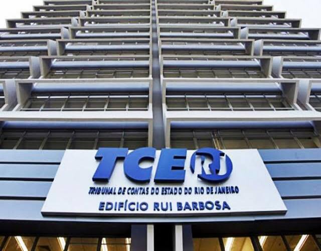Araruama: TCE-RJ barra compra de kits de robótica de mais de R$ 4,2 milhões