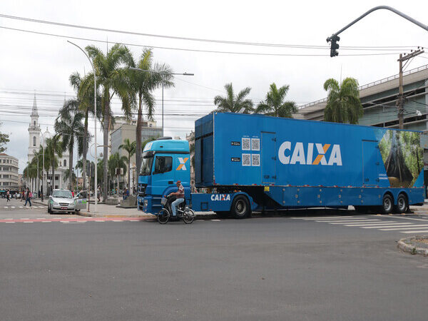Caminhão da Caixa em Campos para renegociação de dívidas; descontos até 90%