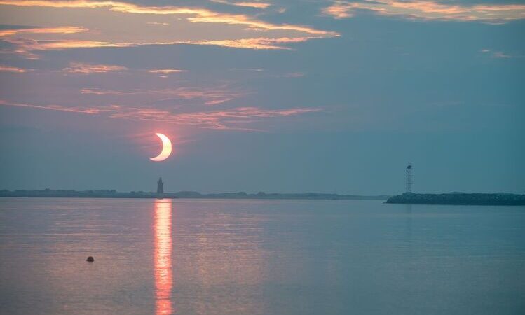 Eclipse anular do sol neste sábado poderá ser visto do Brasil