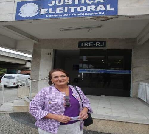 Carla Machado transfere domicílio para Campos e promete participar do processo eleitoral