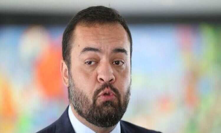 Cláudio Castro autoriza concurso para Fazenda com até 195 vagas