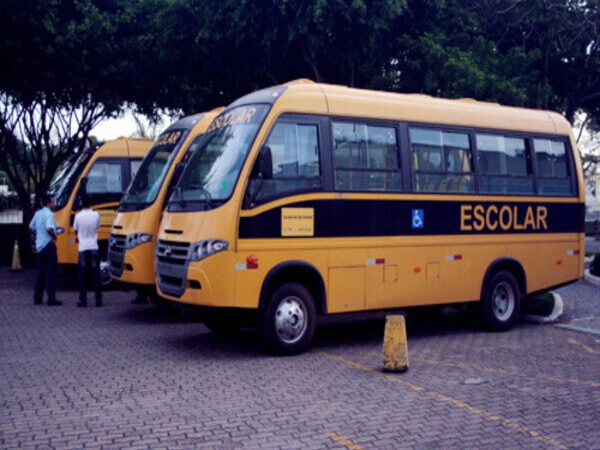 Pendências do transporte escolar devem ser resolvidas até terça-feira