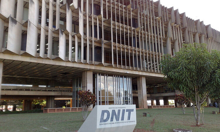 DNIT divulga concurso público com 100 vagas de nível superior