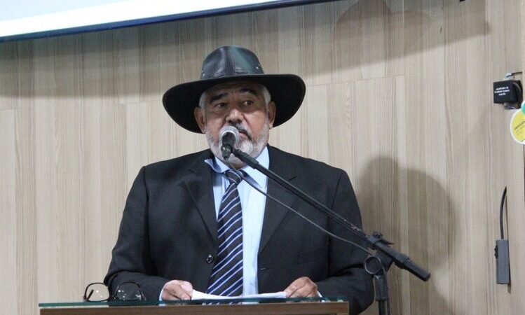 Vereador de Campos diz que sessões na Câmara “é uma baderna”