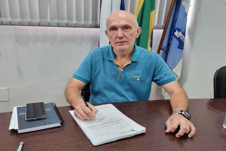 Vereadores de Itaocara cassam prefeito por omissão e quebra de decoro