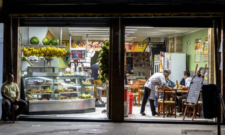 Pequenos empresas respondem por 71% dos empregos criados até setembro