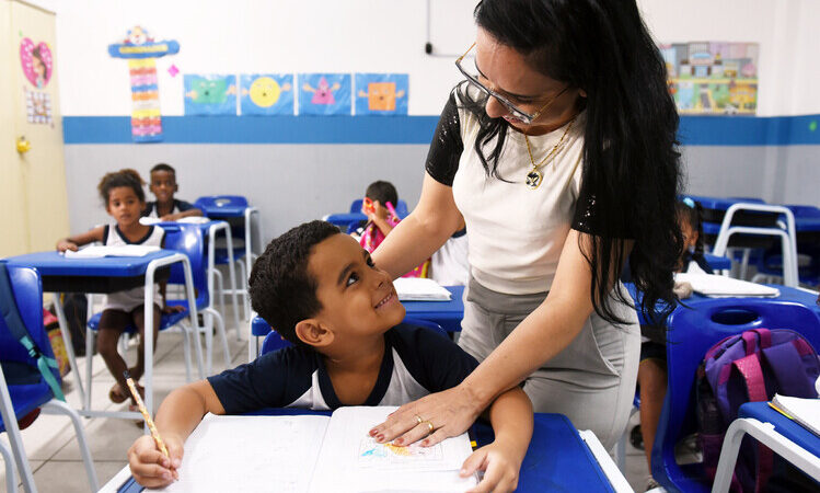 Educação inicia nesta segunda pré-matrícula para novos alunos em Campos