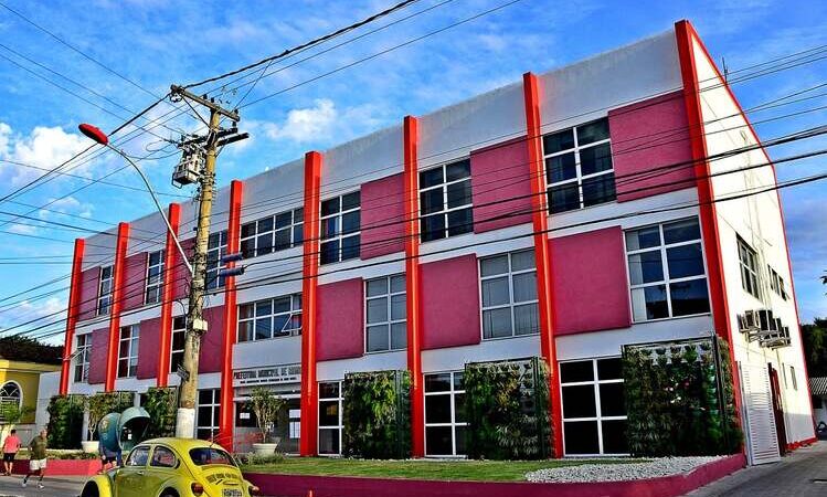 Concurso para Maricá oferecerá 568 vagas e salário superior a R$ 2,6 mil
