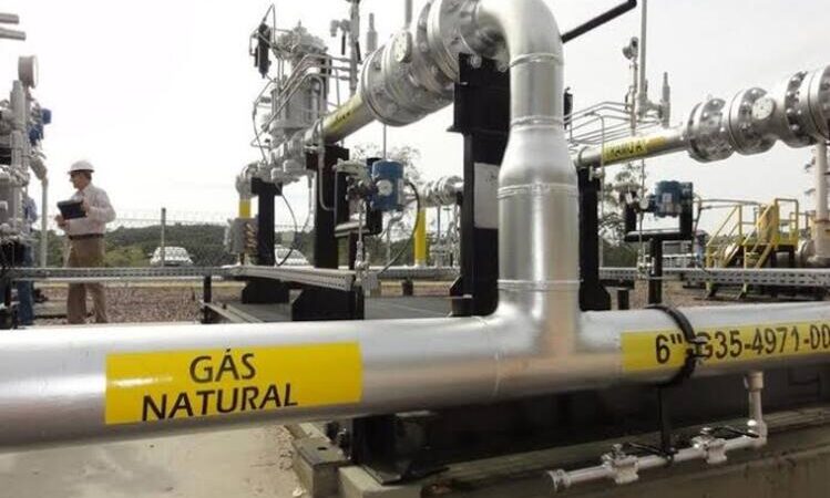Novo contrato de fornecimento de gás natural reduz em 90% o potencial impacto de preço aos consumidores, diz Firjan