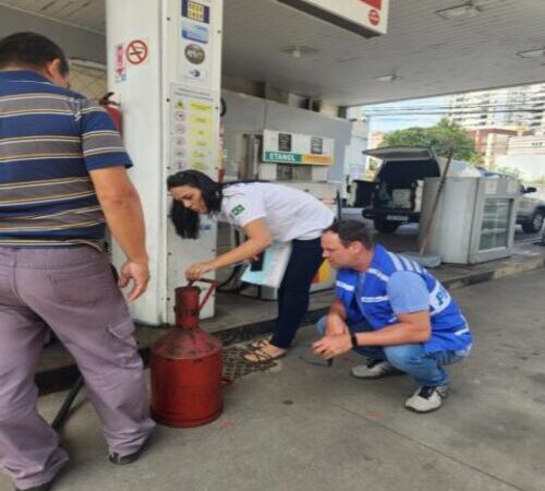ANP e Procon-RJ interditam posto em Campos por irregularidade