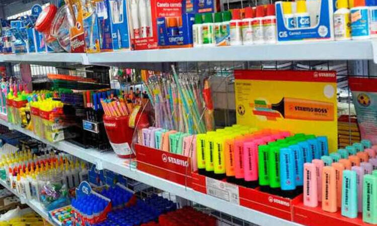Procon aponta diferença de mais de 600% no valor do material escolar