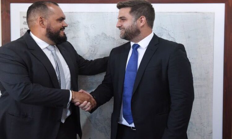 Campos: queda de braço entre Executivo e Legislativo pode levar votação da LOA para fevereiro