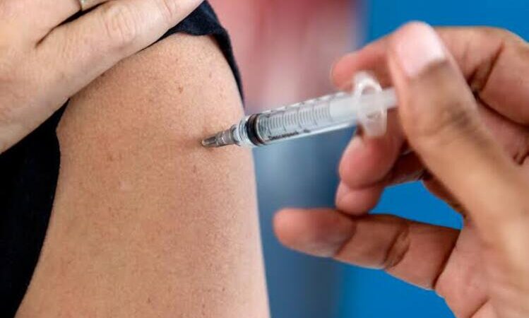 Fiocruz alerta para circulação simultânea da Covid-19 e gripe 