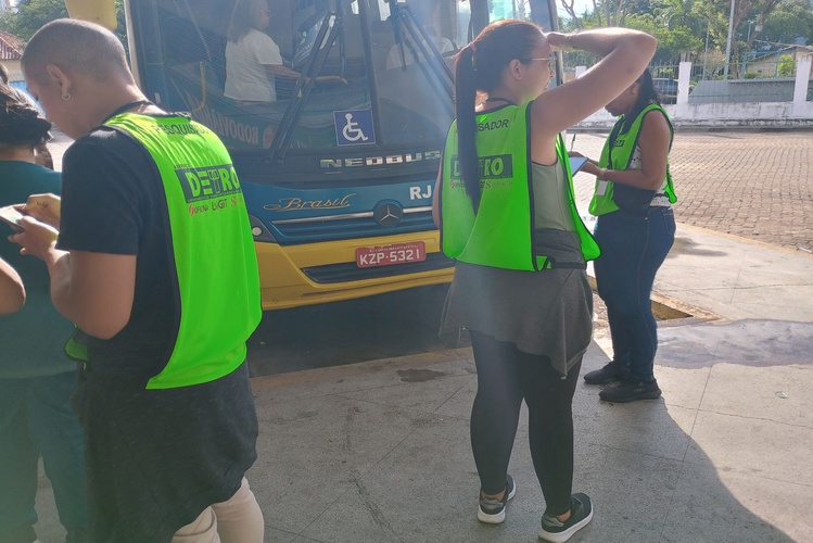 Detro pesquisa grau de satisfação de passageiros das linhas intermunicipais