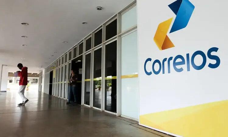 Correios anunciam cargos de nível médio e superior em concurso público 