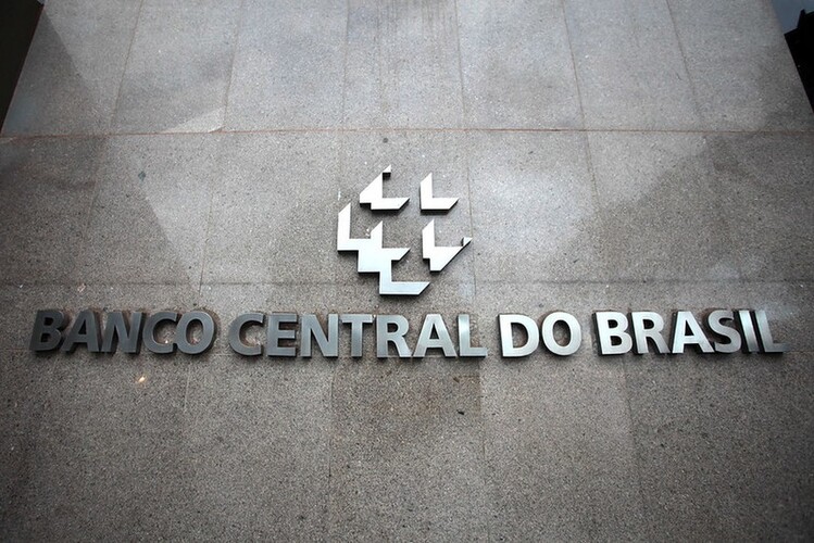 Banco Central anuncia moeda de R$ 5 em comemoração aos 200 anos da primeira Constituição