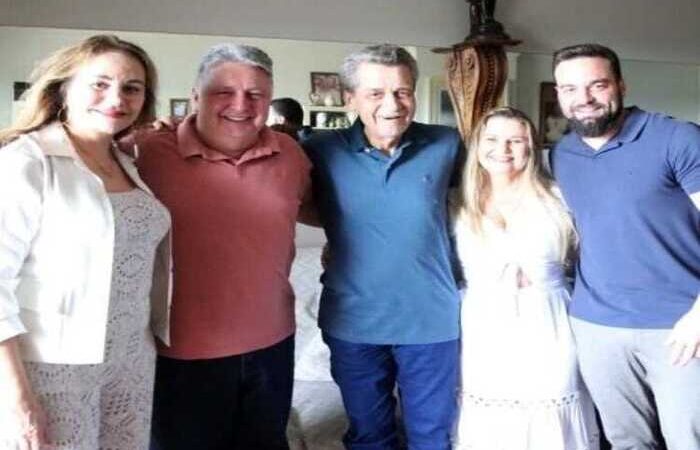 Garotinho e Arnaldo Vianna são amigos outra vez