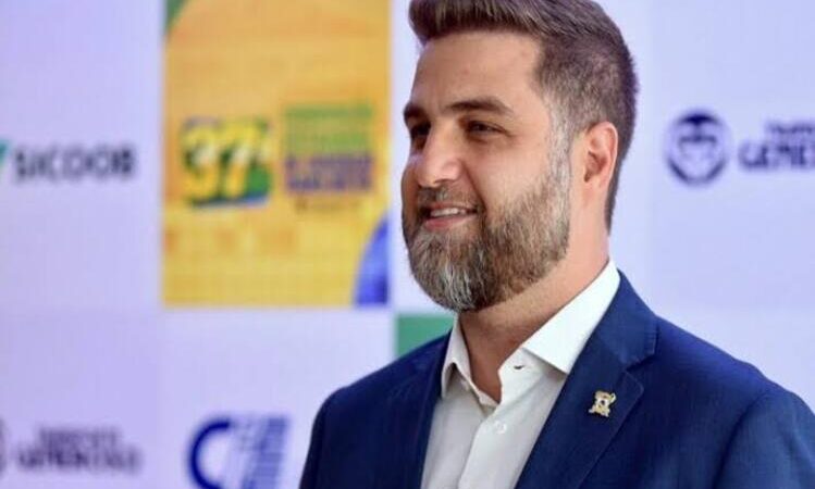 Servidores aposentados de Campos voltam a receber complementação previdenciária