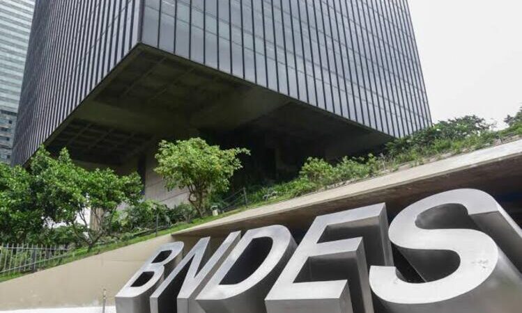 BNDES anuncia que abrirá concurso com 150 vagas