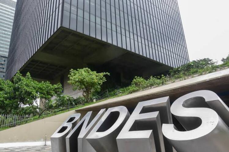 BNDES anuncia que abrirá concurso com 150 vagas