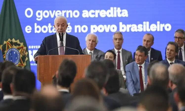 Acredita: programa do governo federal facilita crédito e renegocia dívidas