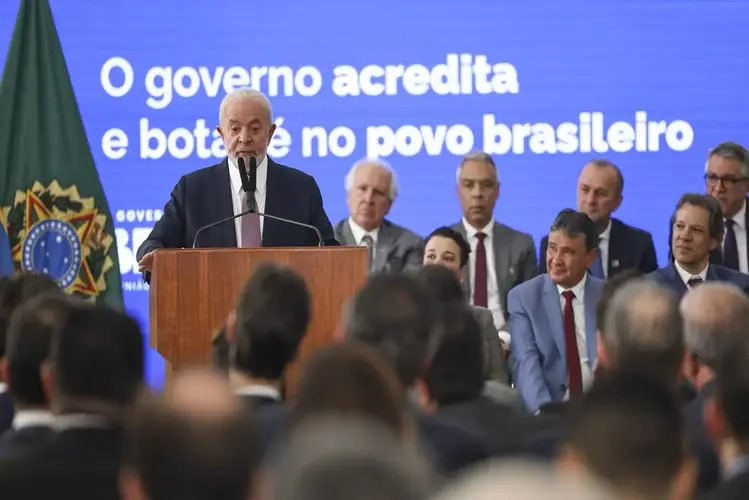 Acredita: programa do governo federal facilita crédito e renegocia dívidas