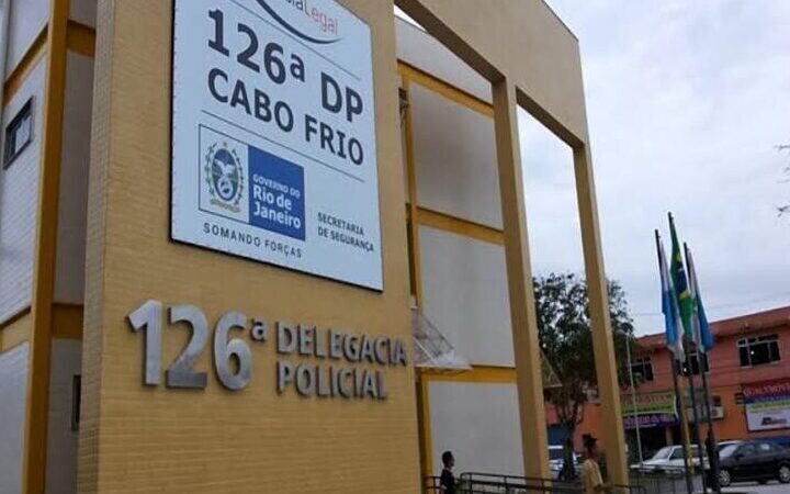 Presa proprietária de clínica de estética em Cabo Frio
