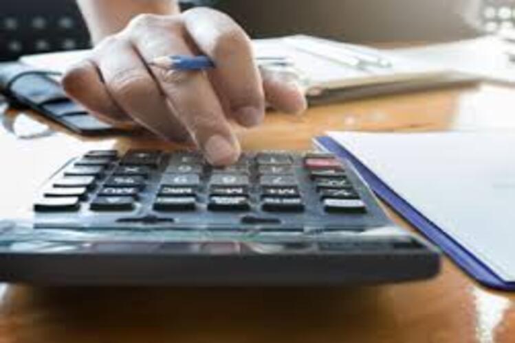 UFF Macaé oferece assessoria financeira para endividados