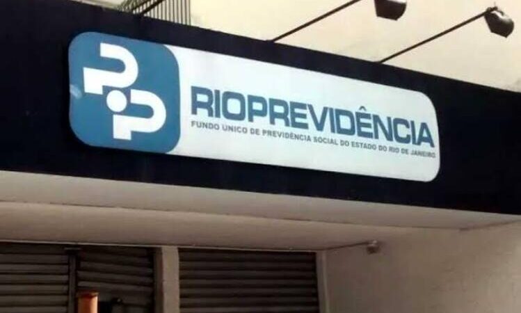 Estado do RJ: pensionistas nascidos em março, que não fizeram recenseamento, podem ficar sem pagamento 