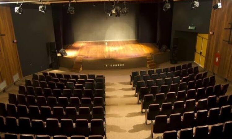 Teatro Firjan Sesi Macaé abre curso de Iniciação Teatral para Adolescentes