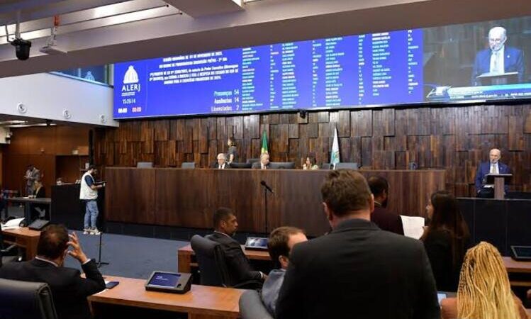 Alerj aprova CPI para investigar falta de transparência no Governo do Estado
