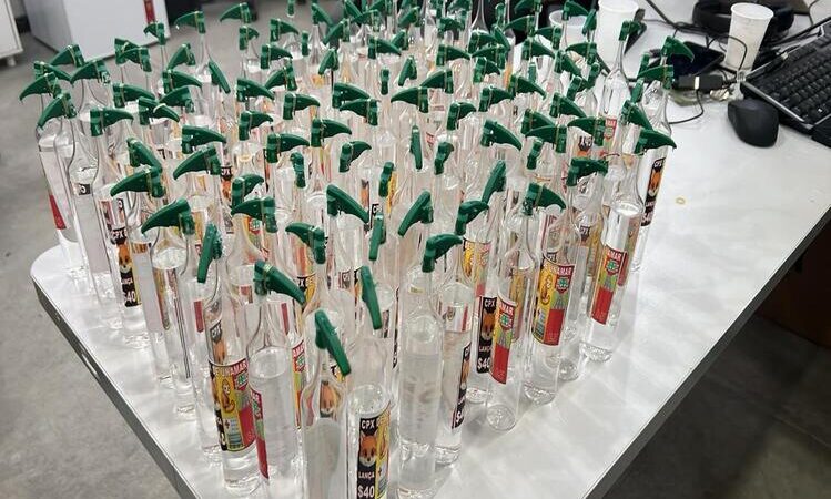 PF prende casal com 198 frascos de lança-perfume, em Cabo Frio
