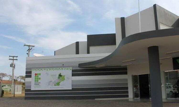 IFF Itaperuna com inscrições abertas para 206 vagas gratuitas em pós-graduação EaD