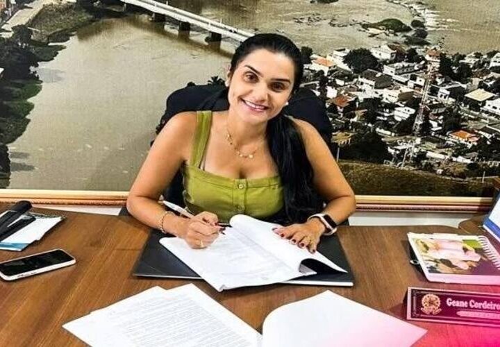Geane Vincler lidera disputa em Cardoso Moreira com mais de 62%